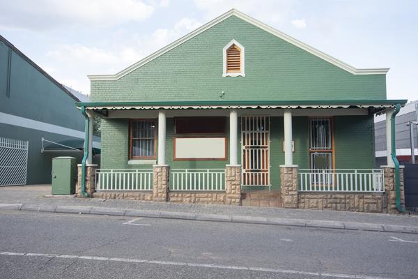 359  m² Commercial space