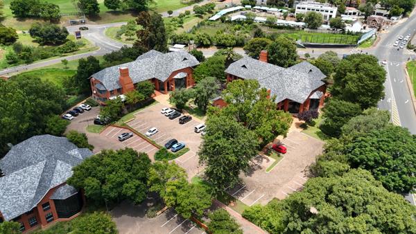 793  m² Commercial space