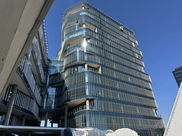 1 399  m² Commercial space