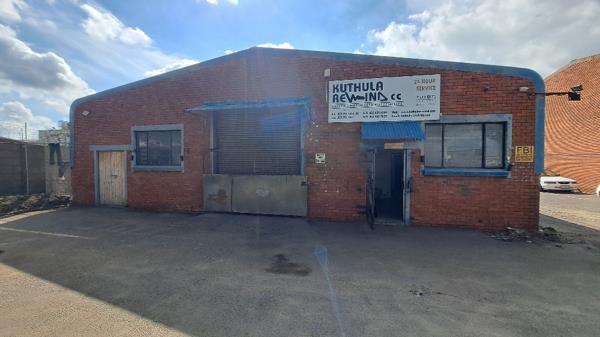 612  m² Industrial space