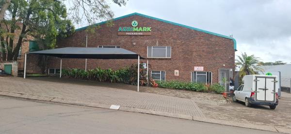 1 200  m² Commercial space