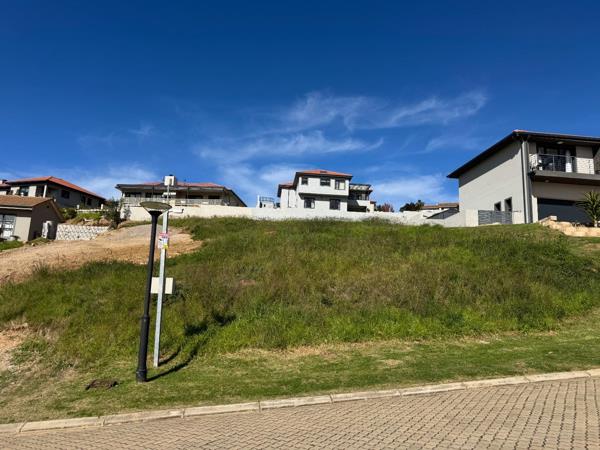 939 m² Land