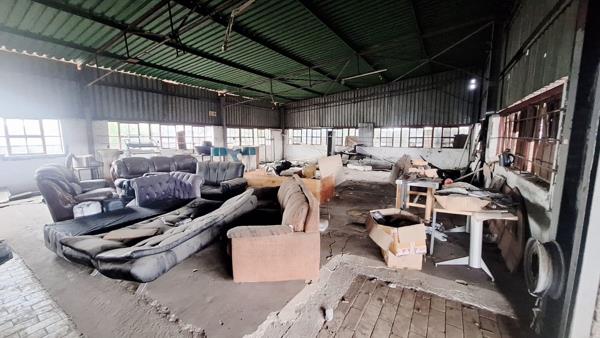 1 180  m² Commercial space