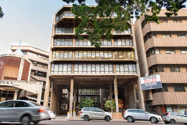 275  m² Office Space