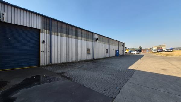 2 524  m² Industrial space