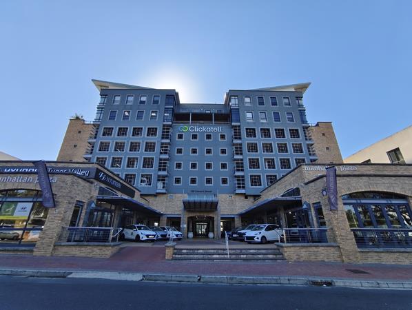 1 327.9  m² Commercial space