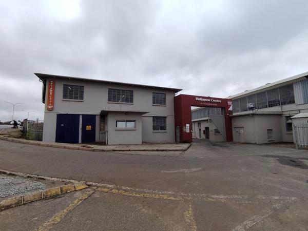 355  m² Industrial space
