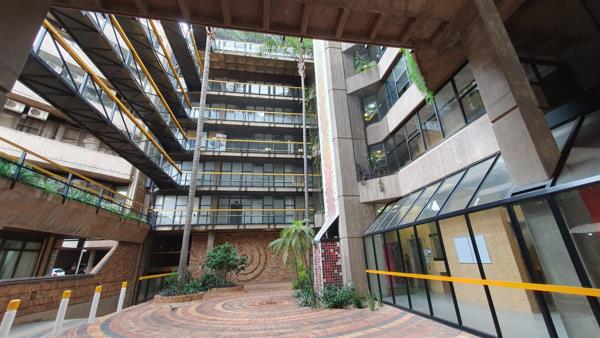 115  m² Commercial space