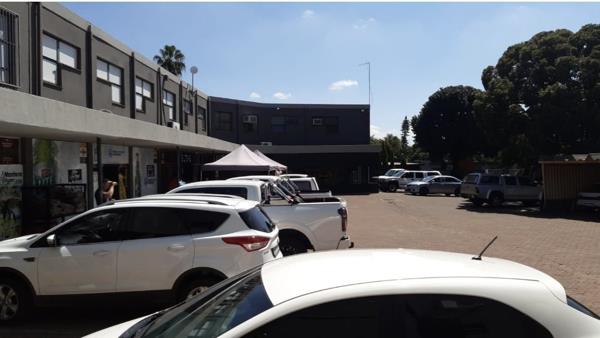 1 759  m² Commercial space