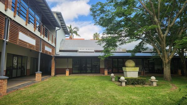 106 m² Commercial space