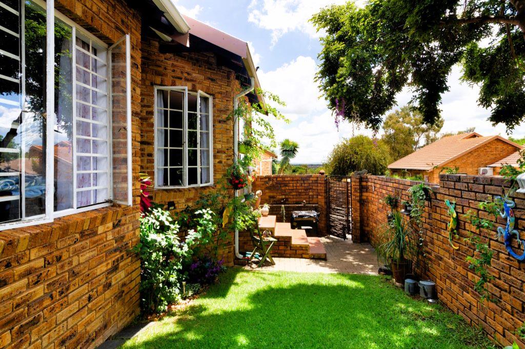 2 Bedroom Townhouse