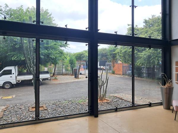 1 500  m² Industrial space