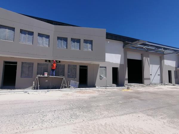 355  m² Industrial space