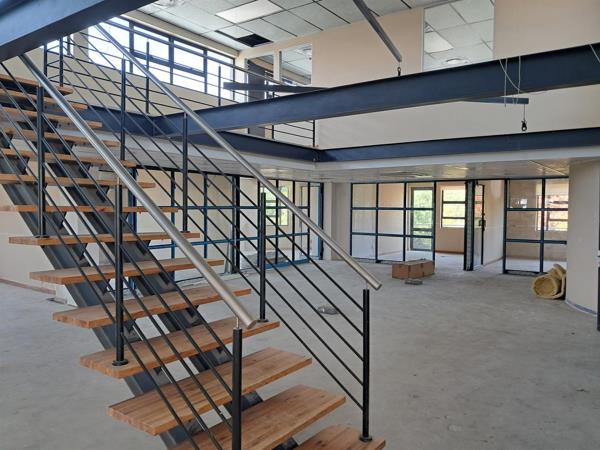 1 137  m² Commercial space