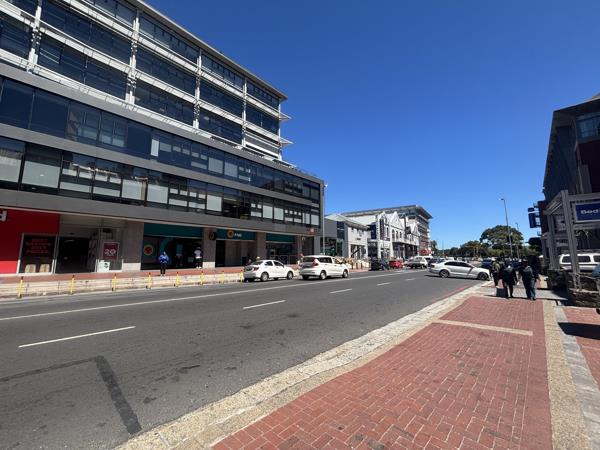 286  m² Retail Space