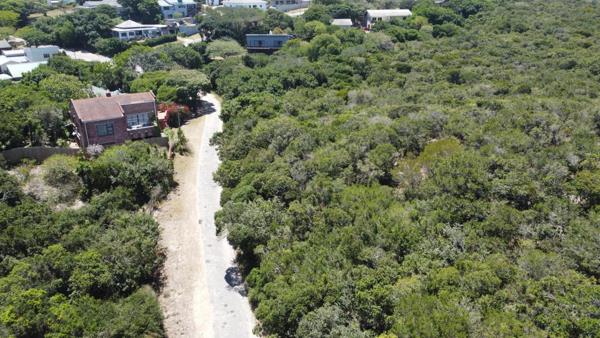 605 m² Land