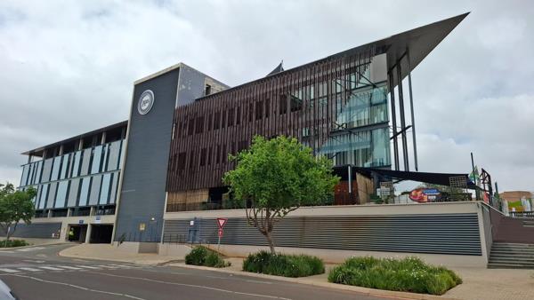 377  m² Office Space