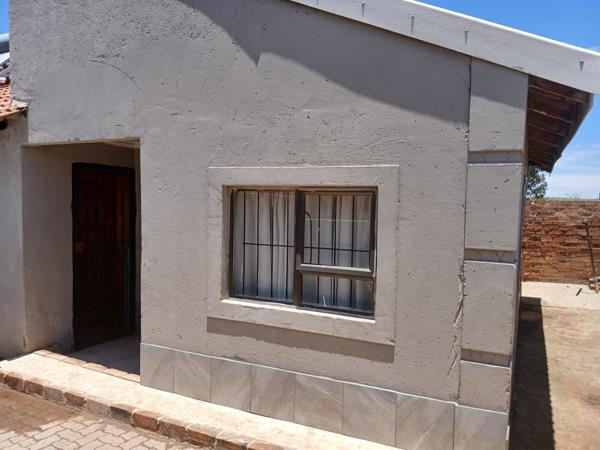 1 Bedroom Garden Cottage