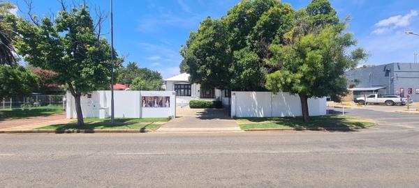 136  m² Retail Space