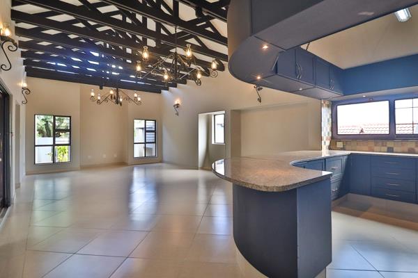 6 Bedroom House