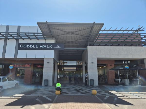 33  m² Retail Space