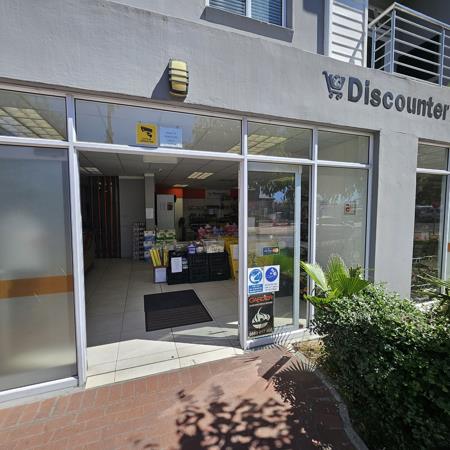 240  m² Commercial space