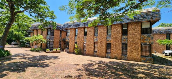 301  m² Office Space