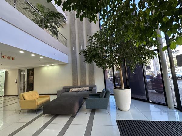 664  m² Commercial space