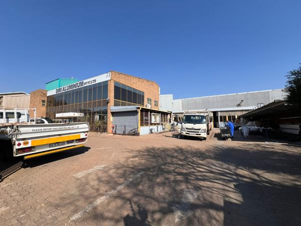 5 500  m² Industrial space