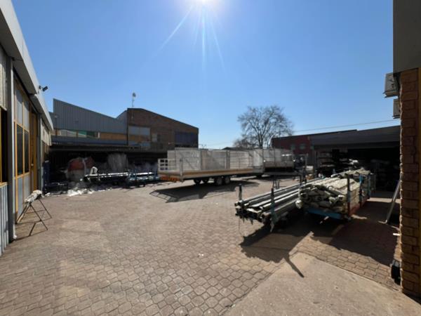 5 500 m² Industrial space