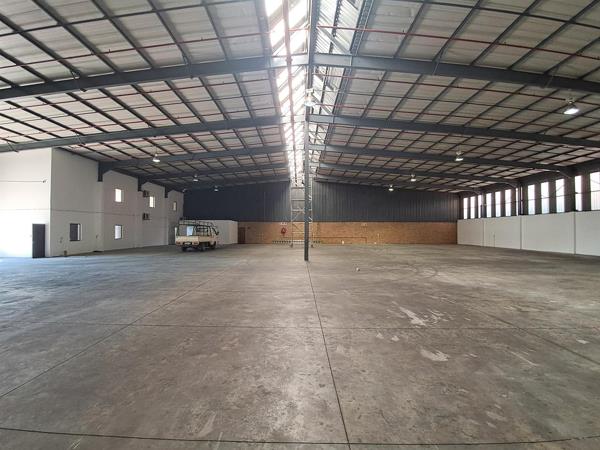 1 607  m² Industrial space