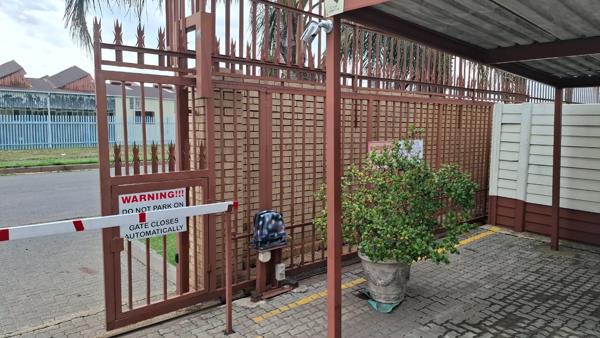 230  m² Commercial space