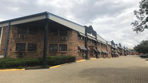 1 373  m² Industrial space