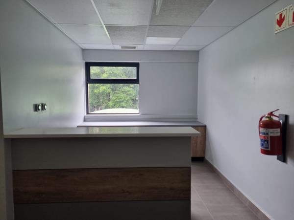 73  m² Commercial space