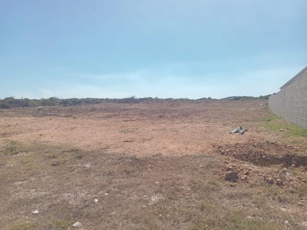 592 m² Land