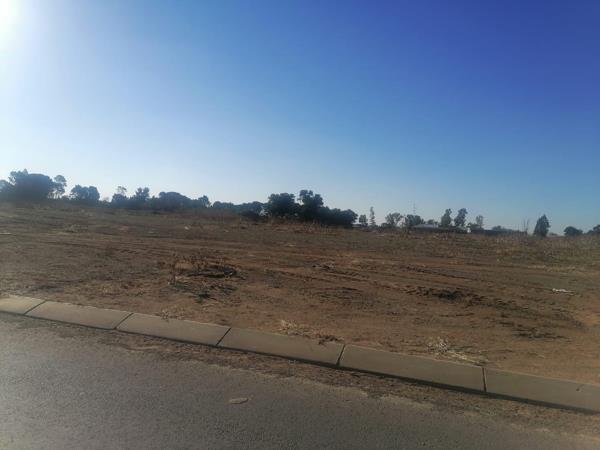 304 m² Land