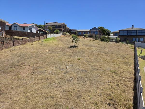 975 m² Land