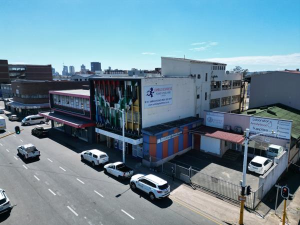 155  m² Commercial space