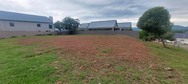 606 m² Land