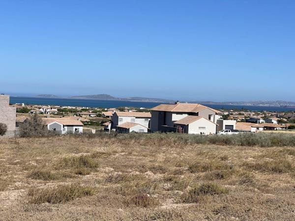 685 m² Land