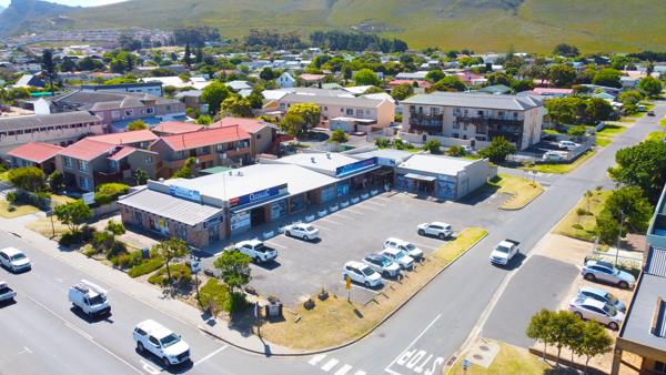 922  m² Commercial space