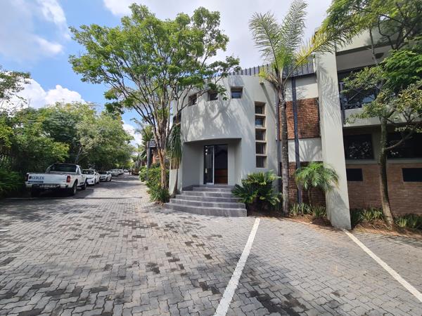 305 m² Commercial space