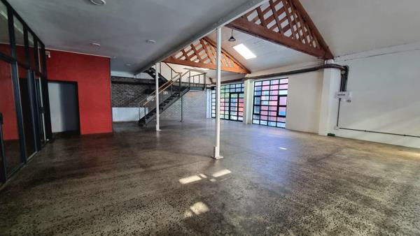 245  m² Commercial space