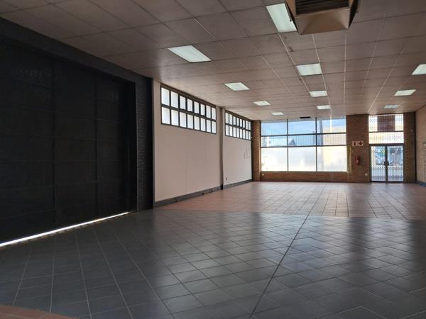 348 m² Retail Space