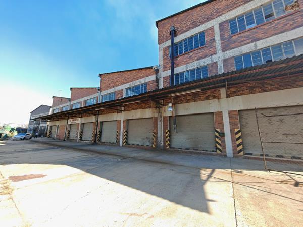 7 800 m² Industrial space
