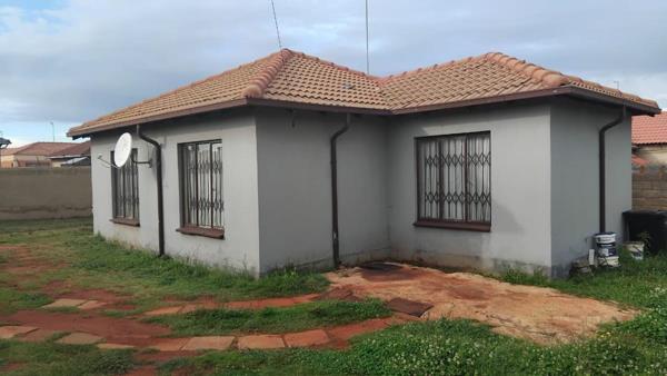 2 Bedroom House