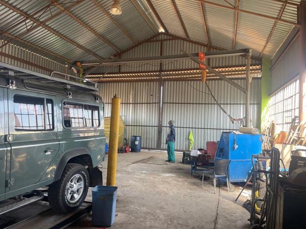 380  m² Commercial space