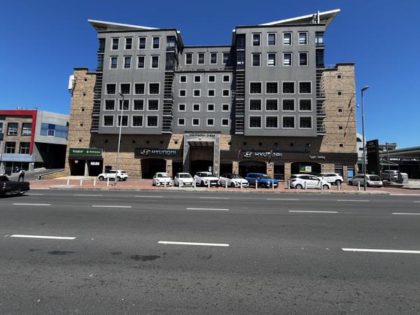 1 332  m² Commercial space