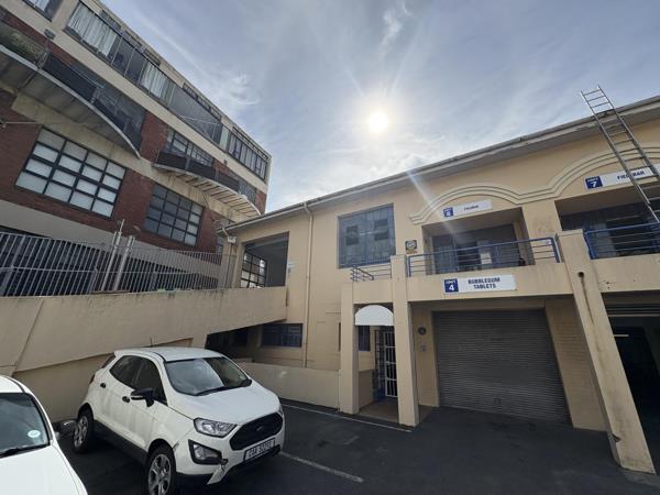 448  m² Industrial space