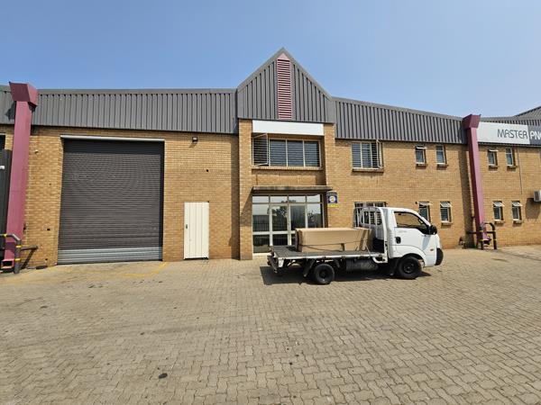 637  m² Industrial space